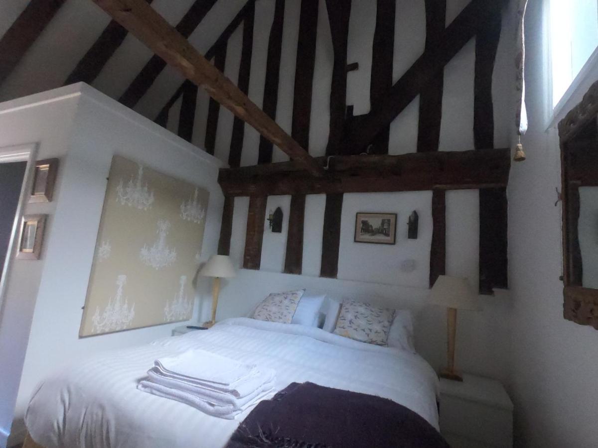 The George Hotel Henfield Esterno foto