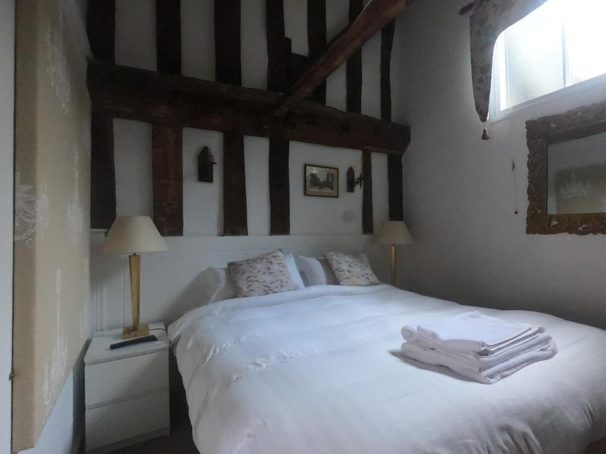 The George Hotel Henfield Esterno foto