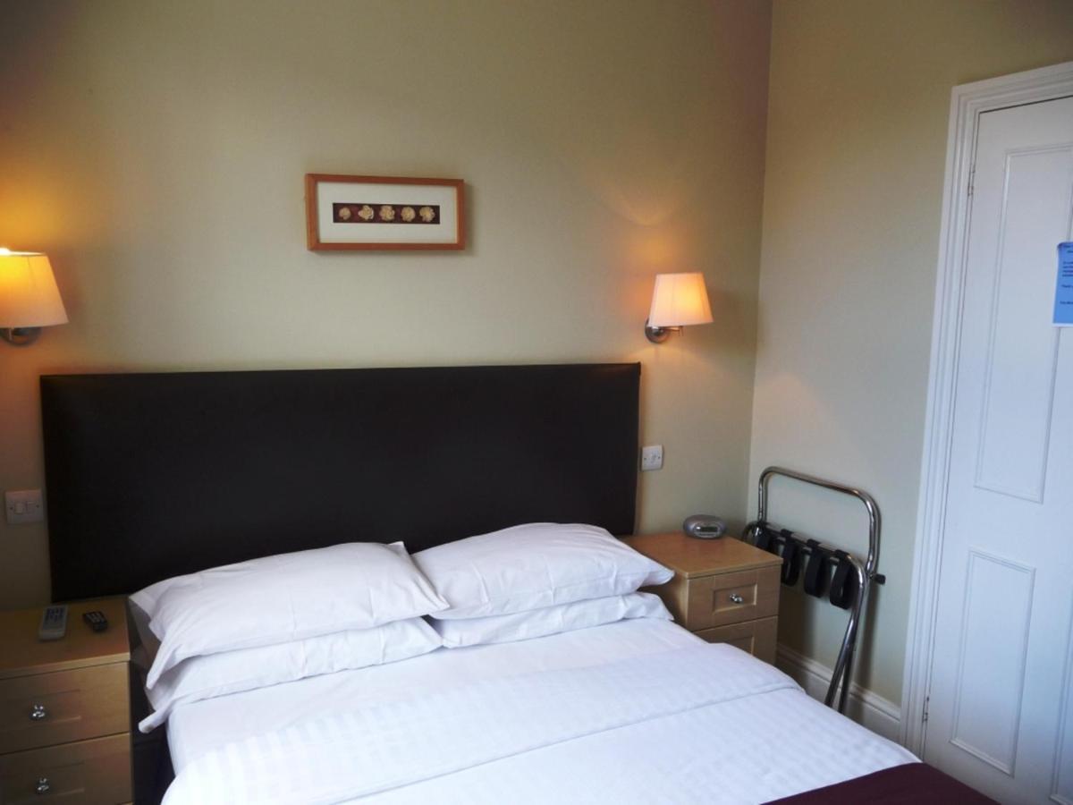 The George Hotel Henfield Camera foto
