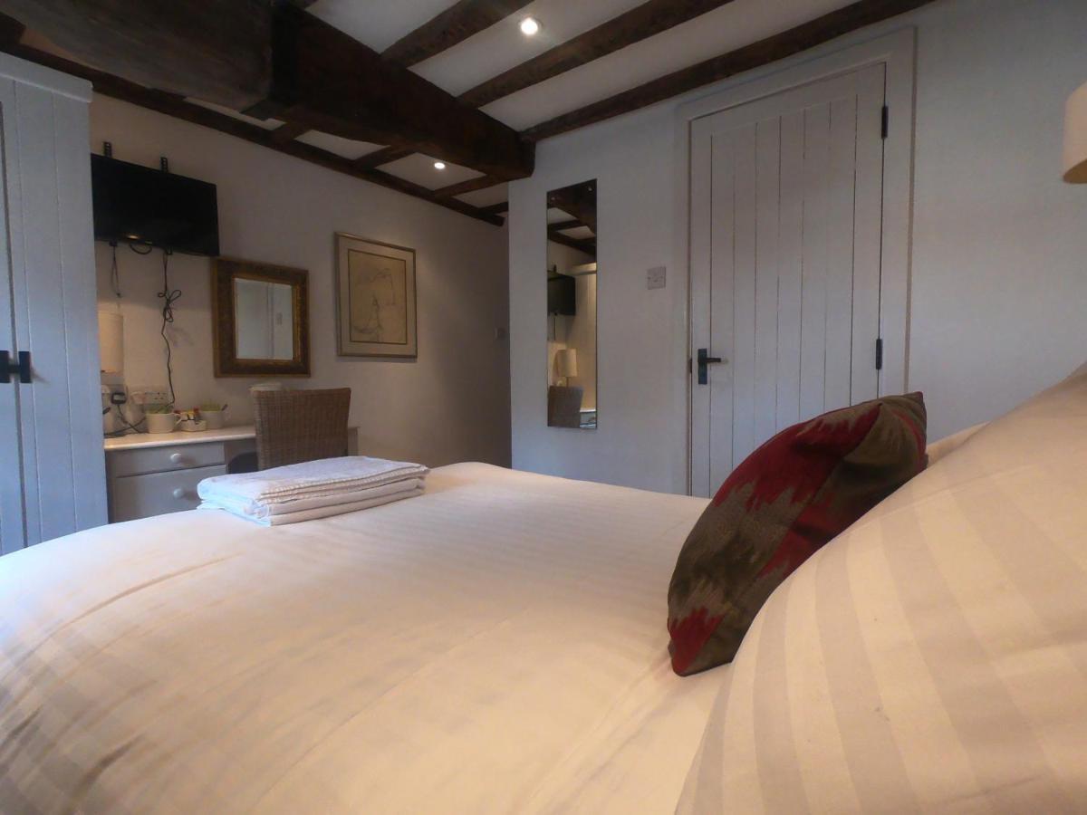 The George Hotel Henfield Esterno foto