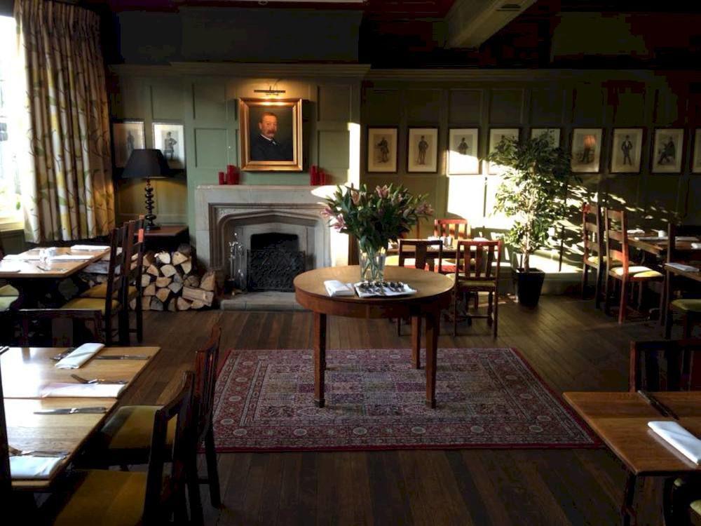 The George Hotel Henfield Esterno foto